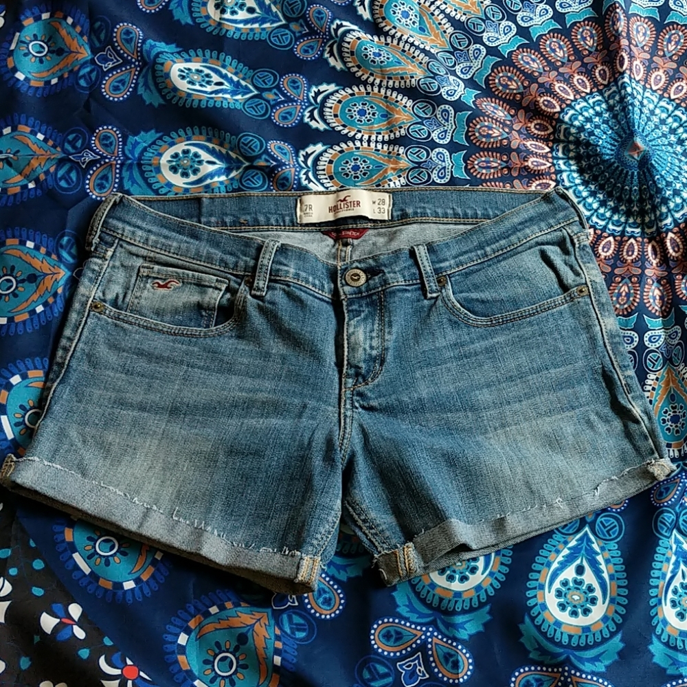 Hollister cut off shorts size 7